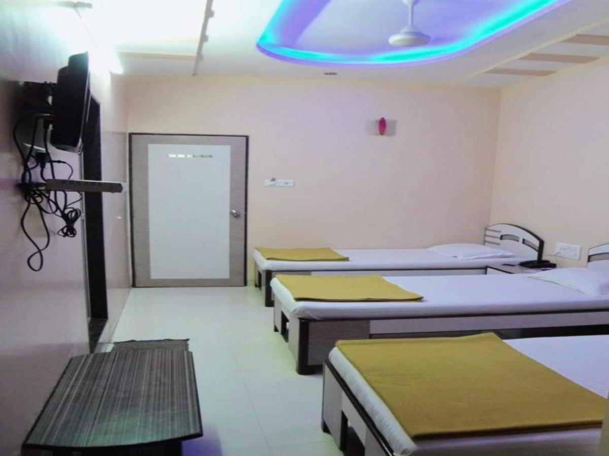 Hotel Broadway Colaba Mumbai Exterior photo