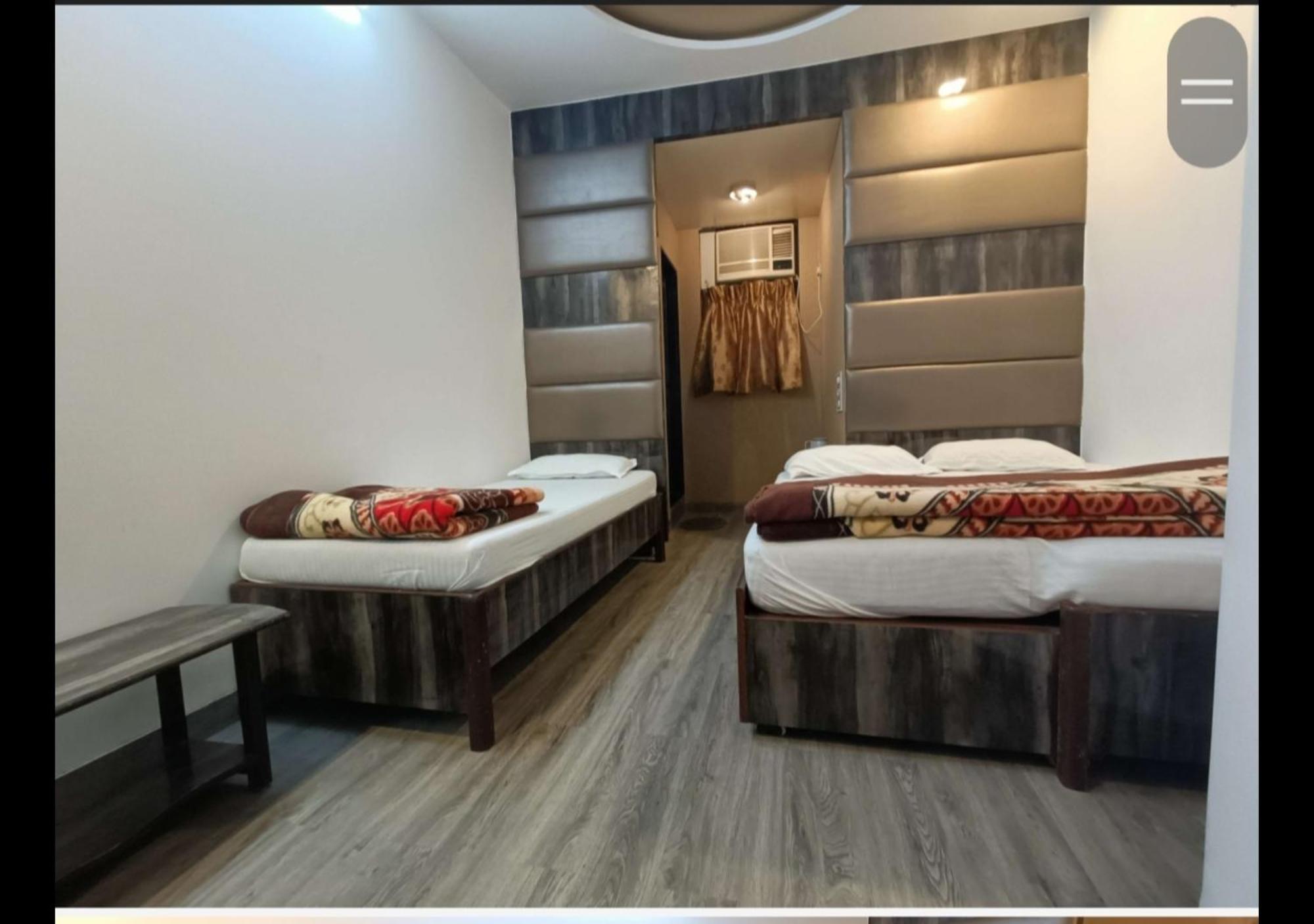 Hotel Broadway Colaba Mumbai Exterior photo