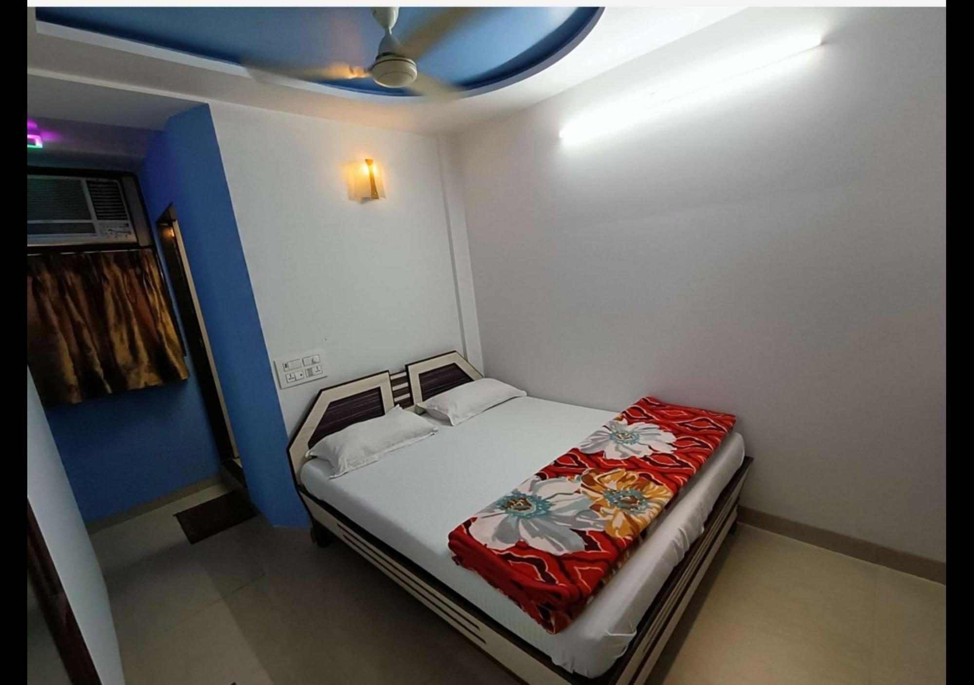 Hotel Broadway Colaba Mumbai Exterior photo