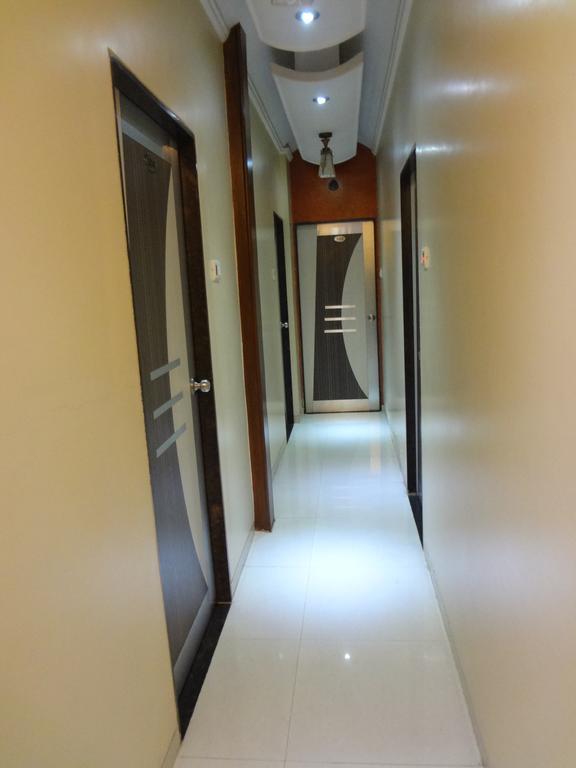 Hotel Broadway Colaba Mumbai Exterior photo
